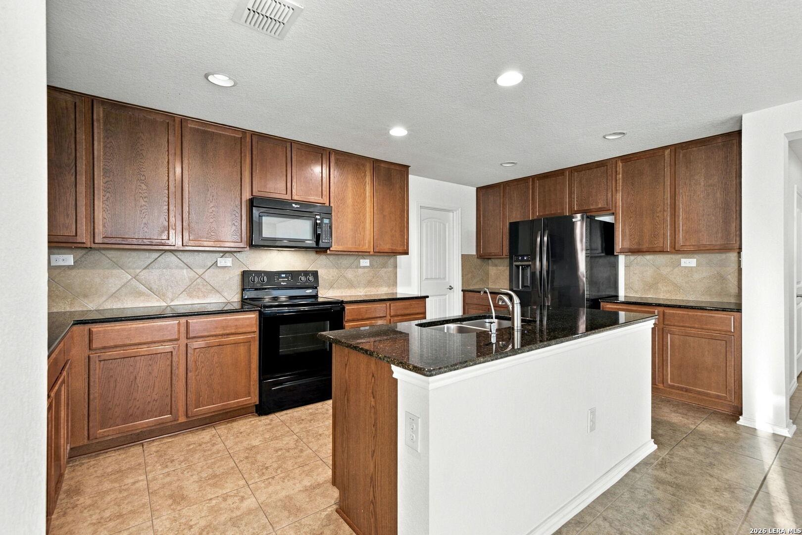 7563 Copper Kettle, Converse, TX 78109