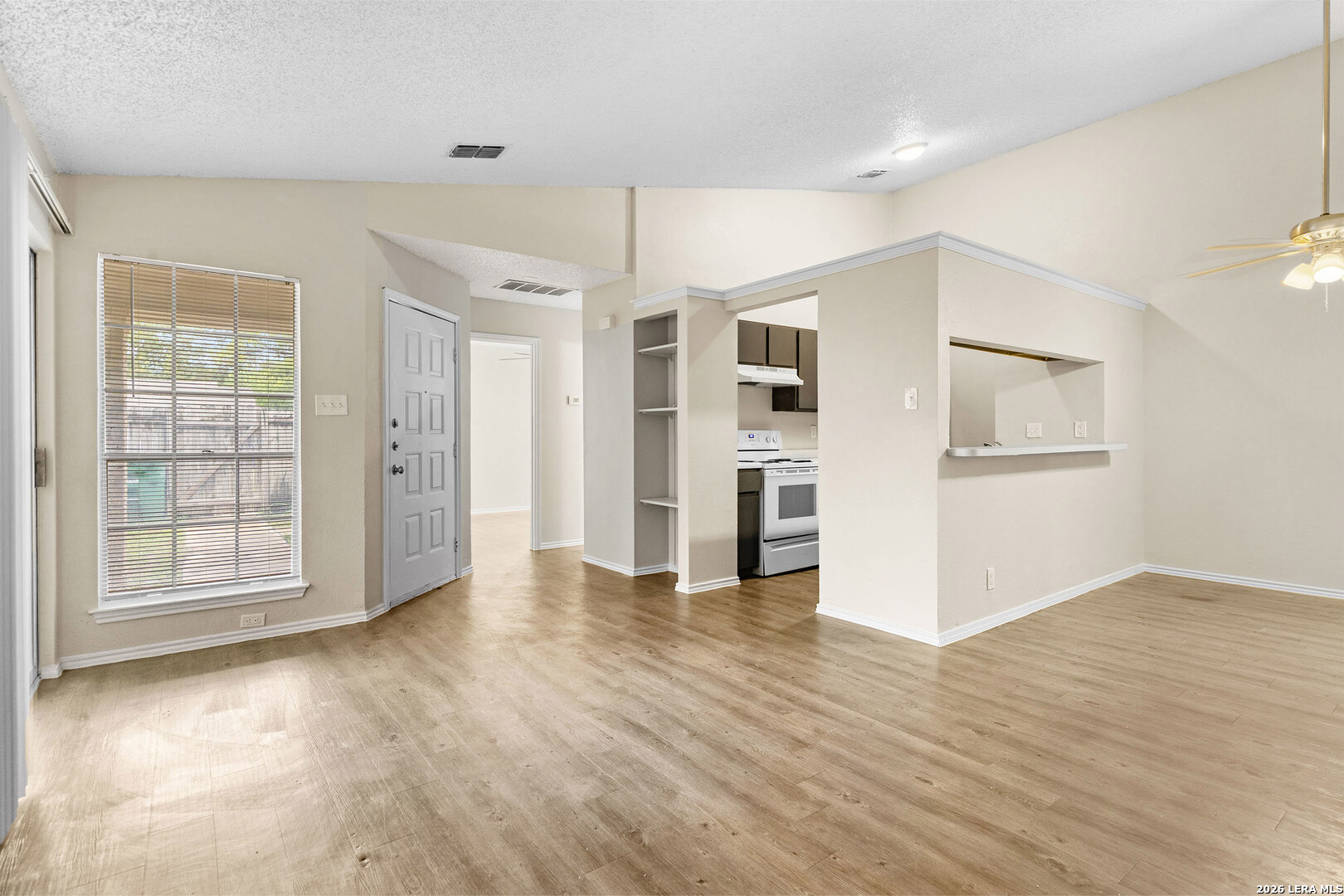 5224 MEADOW RISE ST, San Antonio, TX 78250