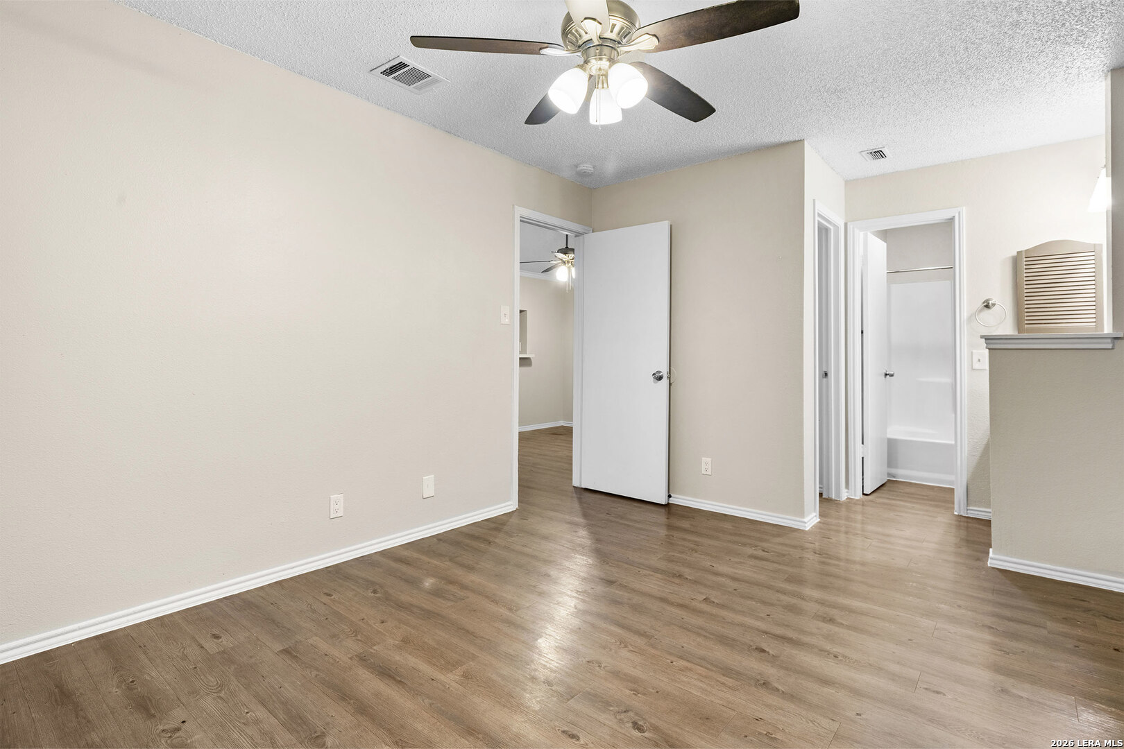 5224 MEADOW RISE ST, San Antonio, TX 78250