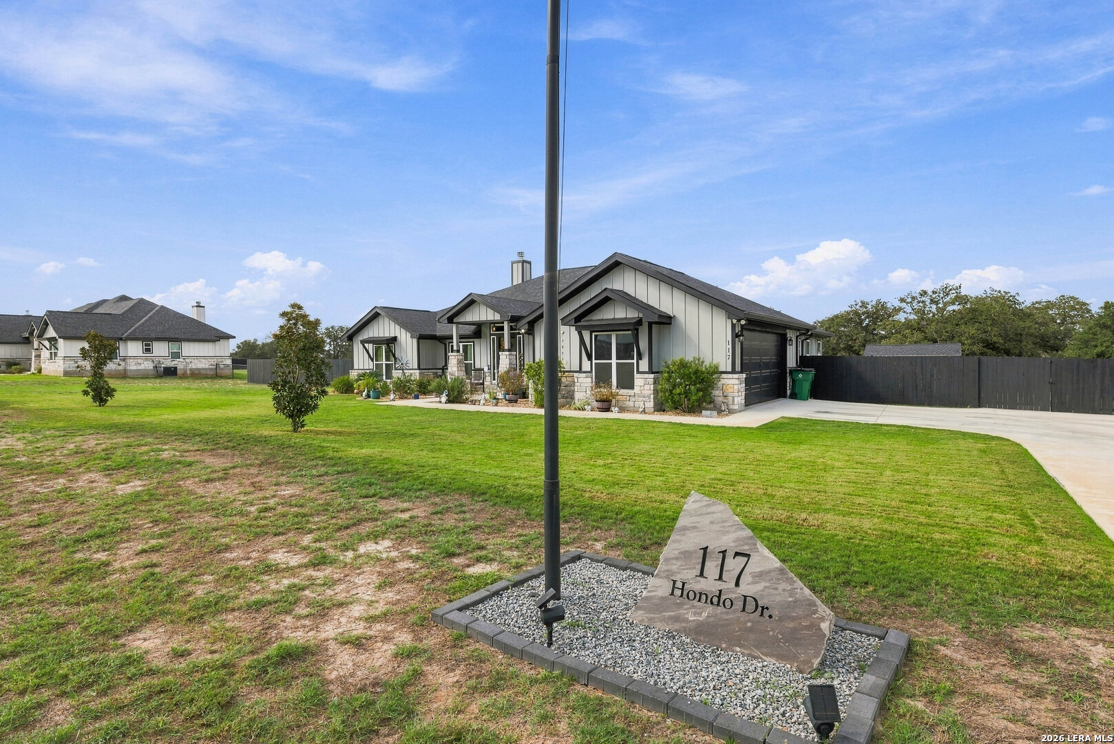 117 Hondo Dr., La Vernia, TX 78121