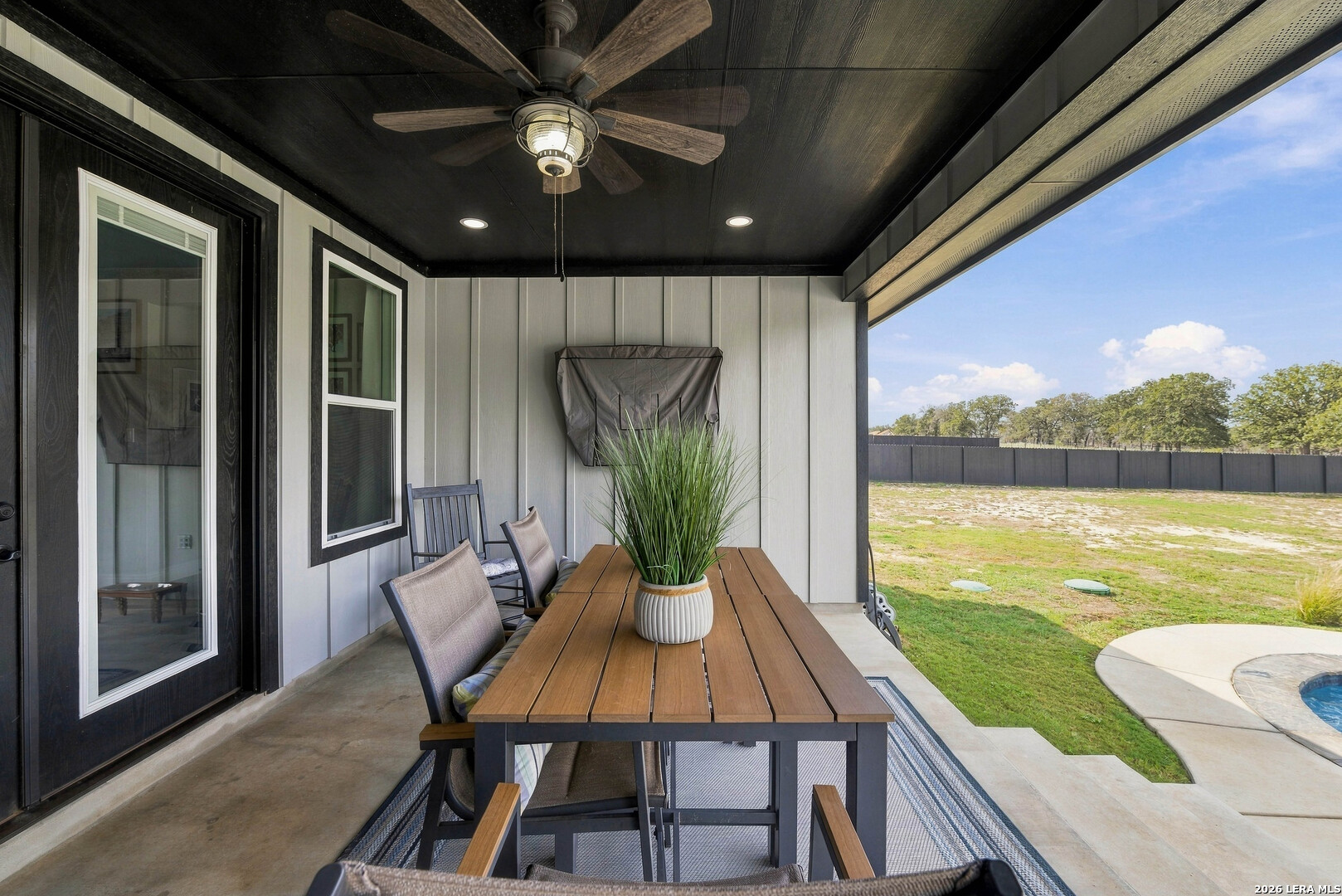 117 Hondo Dr., La Vernia, TX 78121