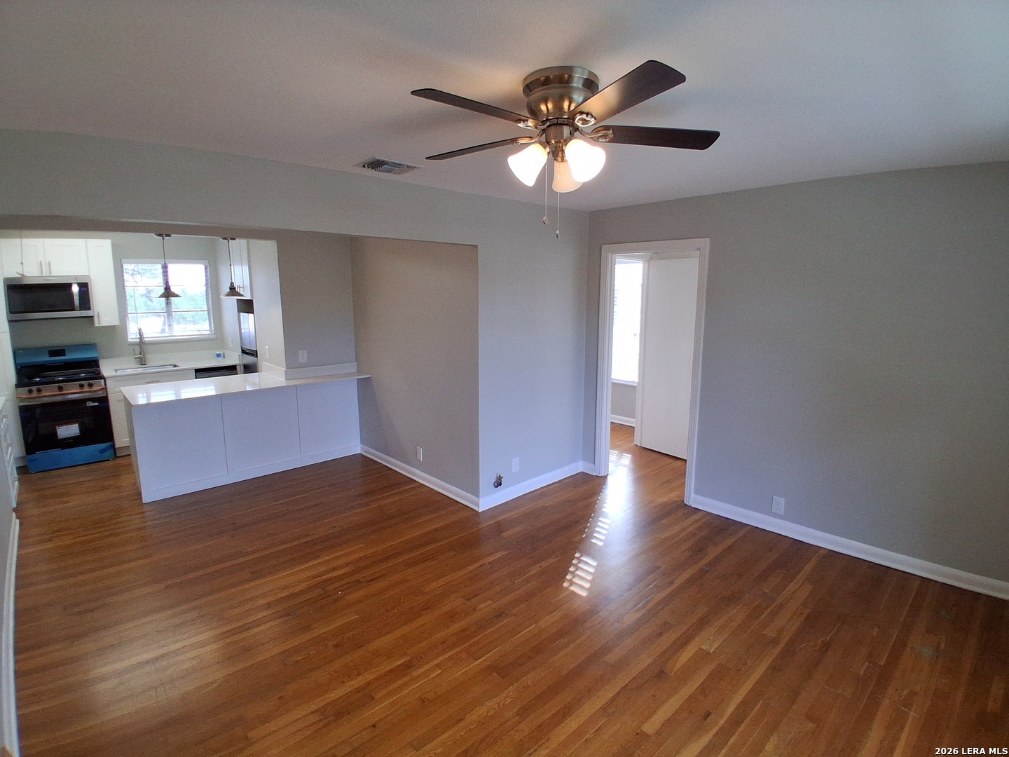 710 W French Pl, #4, San Antonio, TX 78212