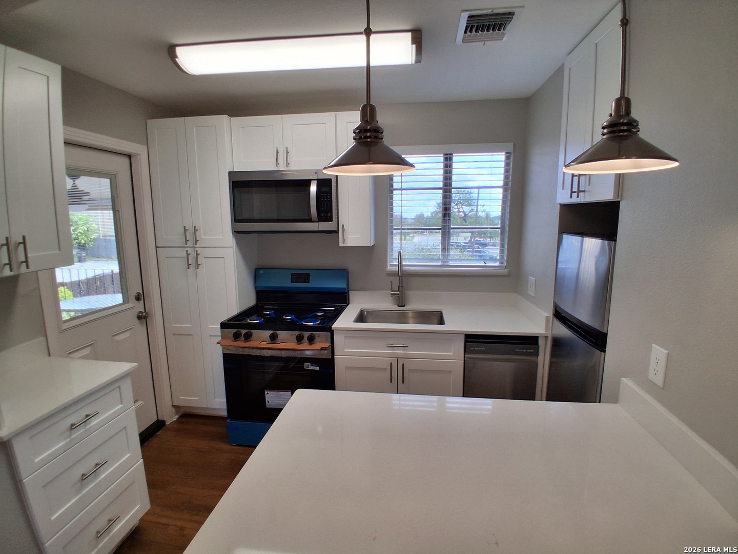 710 W French Pl, #4, San Antonio, TX 78212