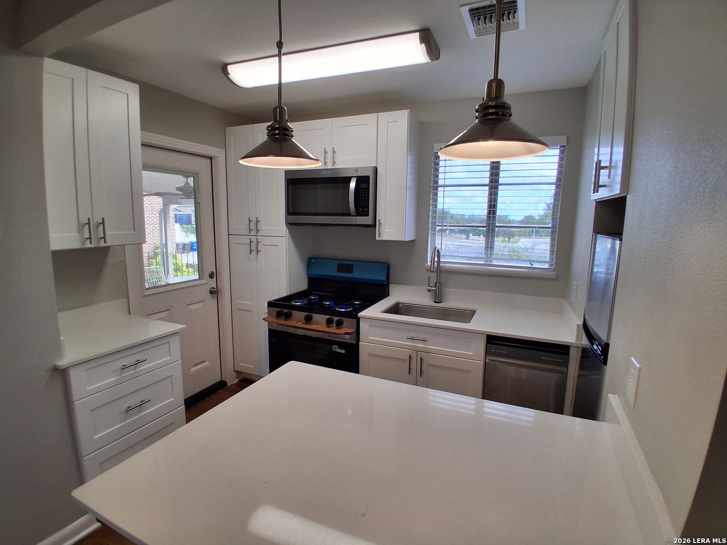 710 W French Pl, #4, San Antonio, TX 78212