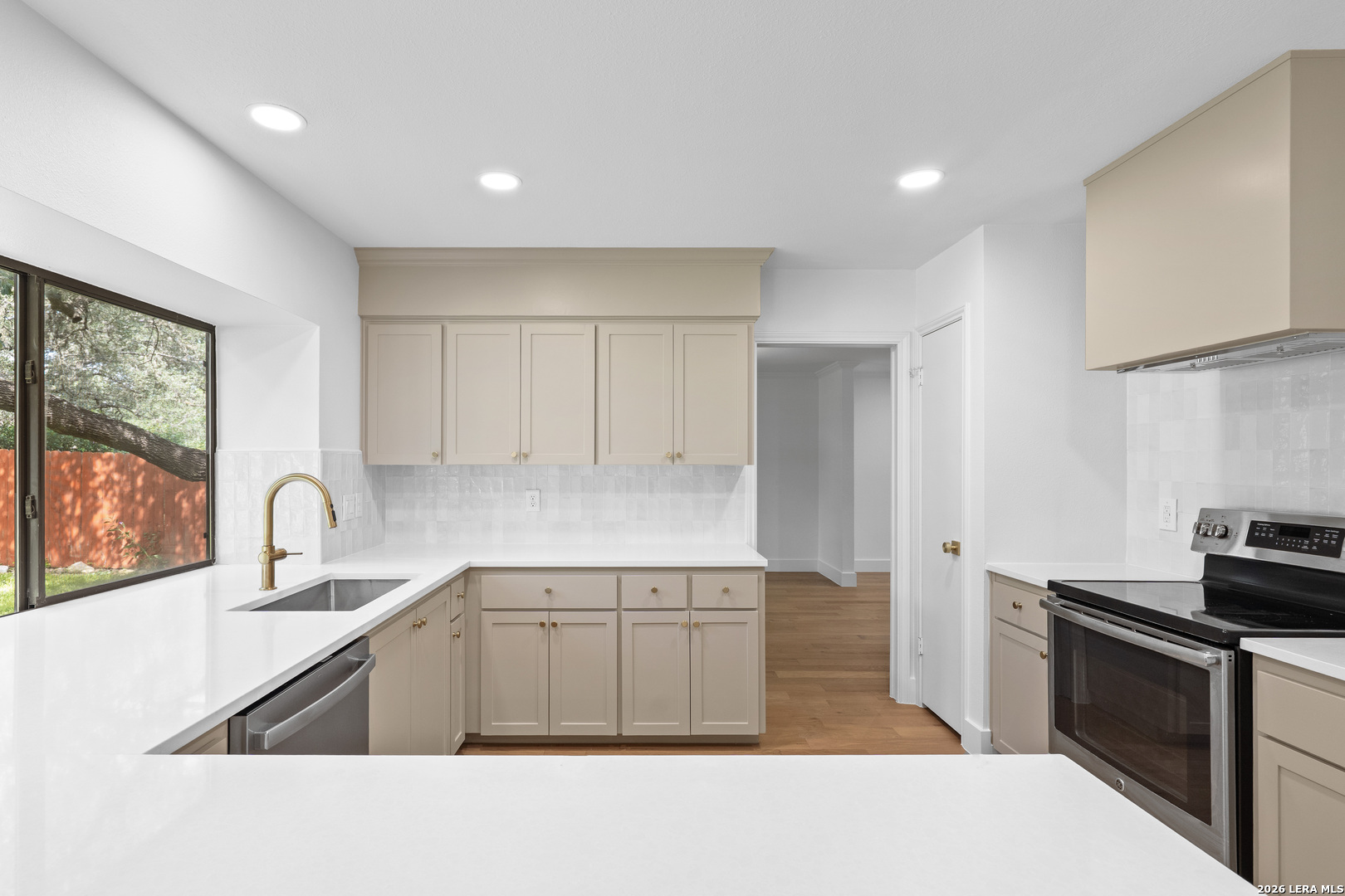 2215 Oak Ranch, San Antonio, TX 78259