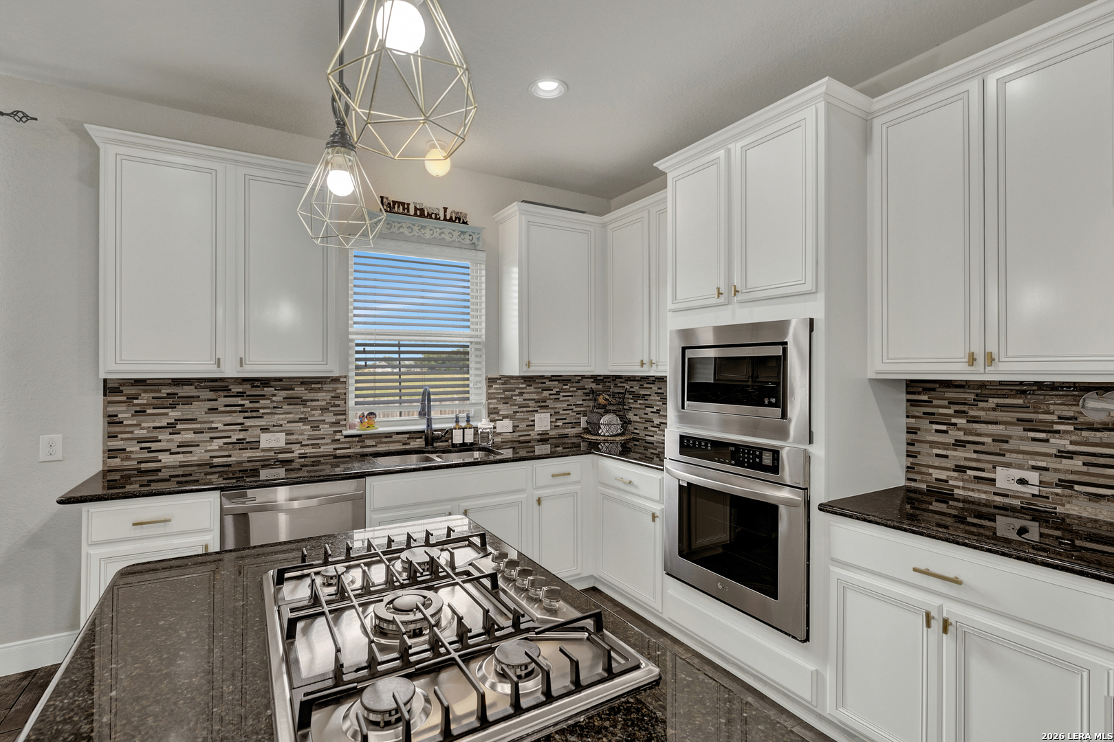 2035 PECAN BND, New Braunfels, TX 78130
