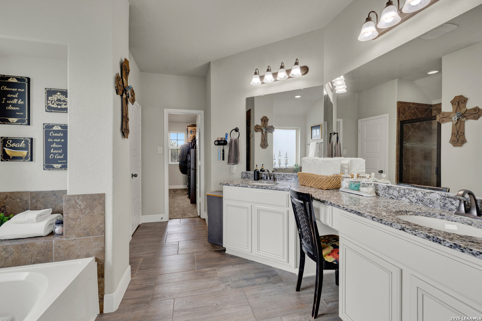 2035 PECAN BND, New Braunfels, TX 78130
