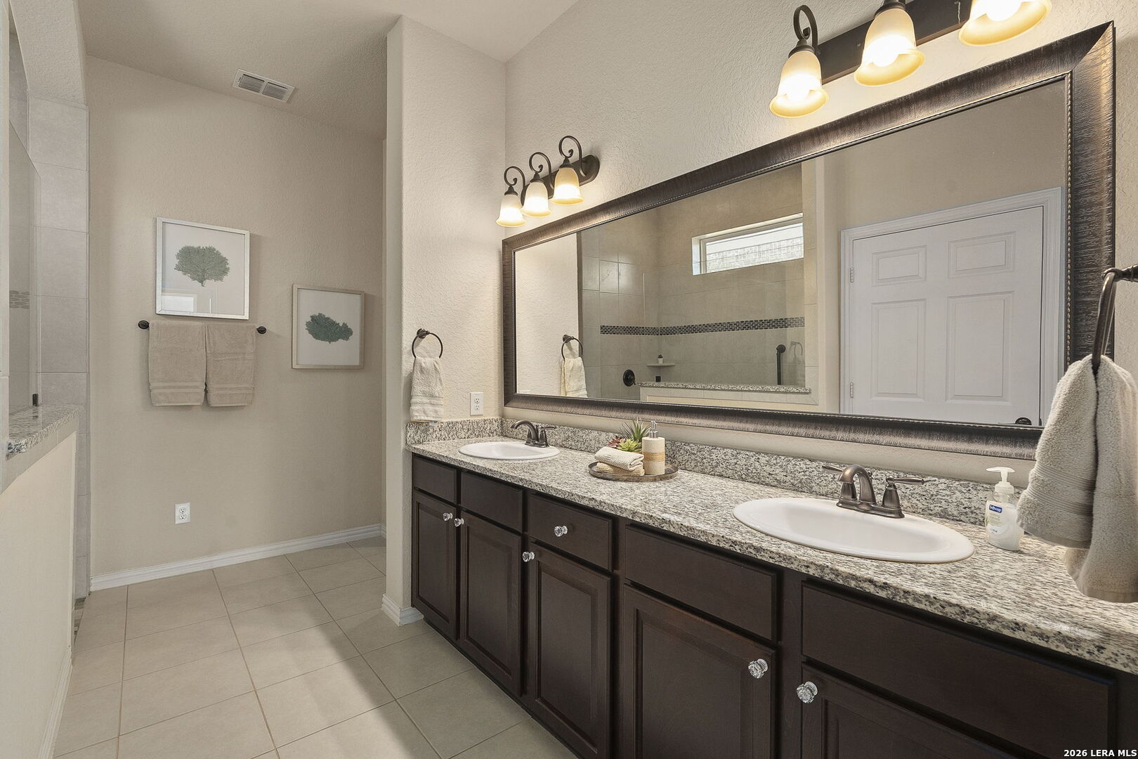 2106 Silent Fox, San Antonio, TX 78260