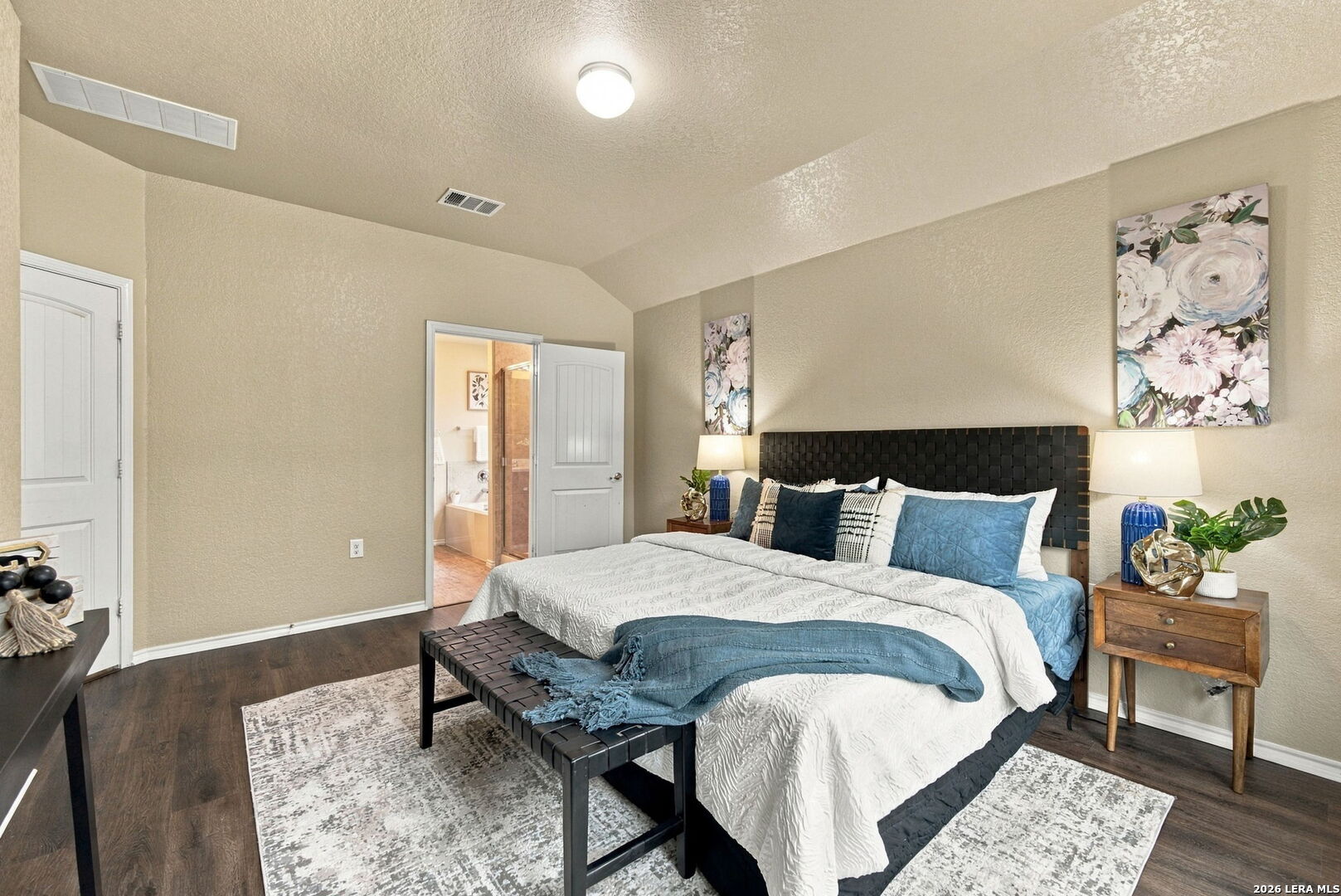 5915 Bridle Bnd, San Antonio, TX 78218