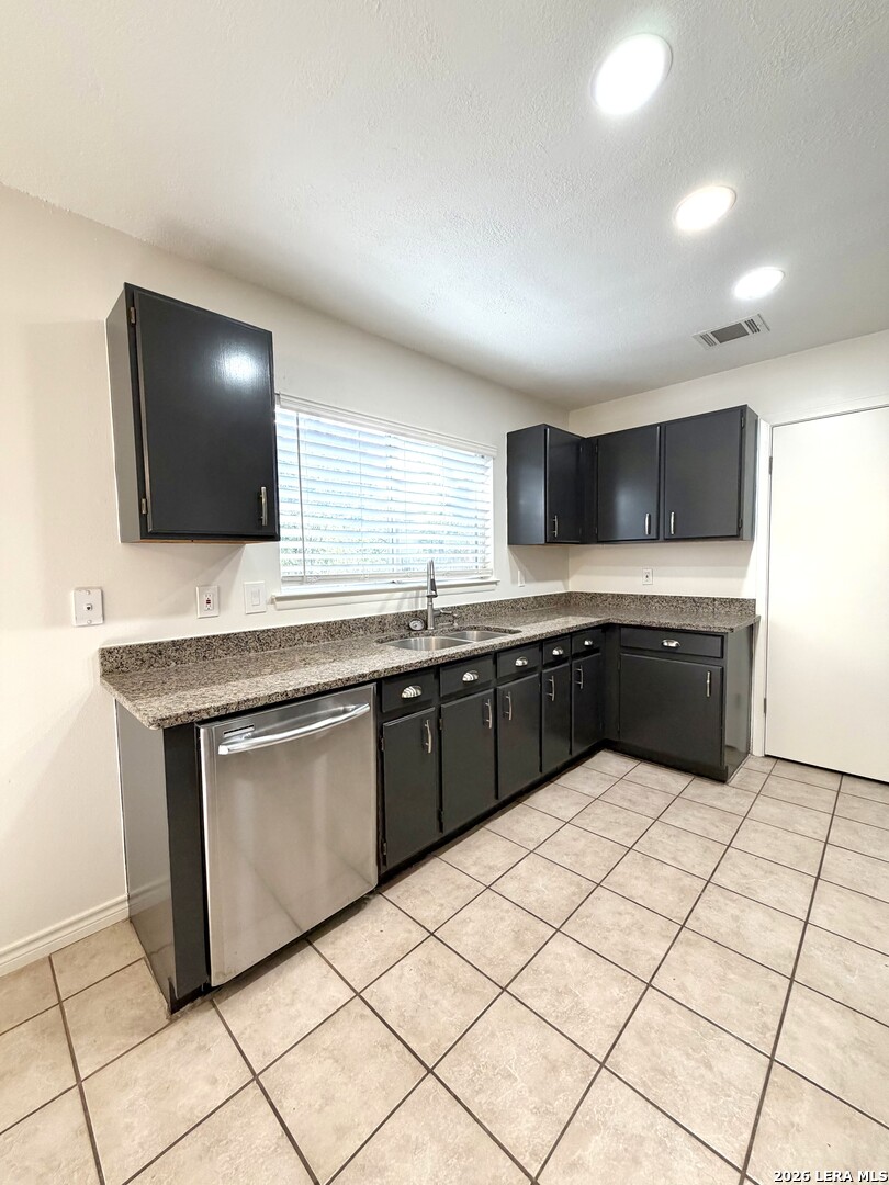 7806 GREEN BLF, San Antonio, TX 78240