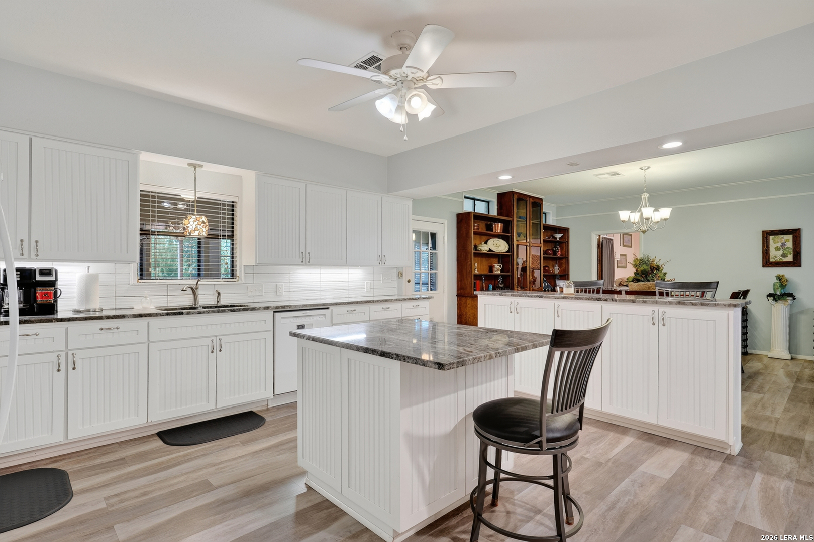 3103 Traylor, Rockport, TX 78382
