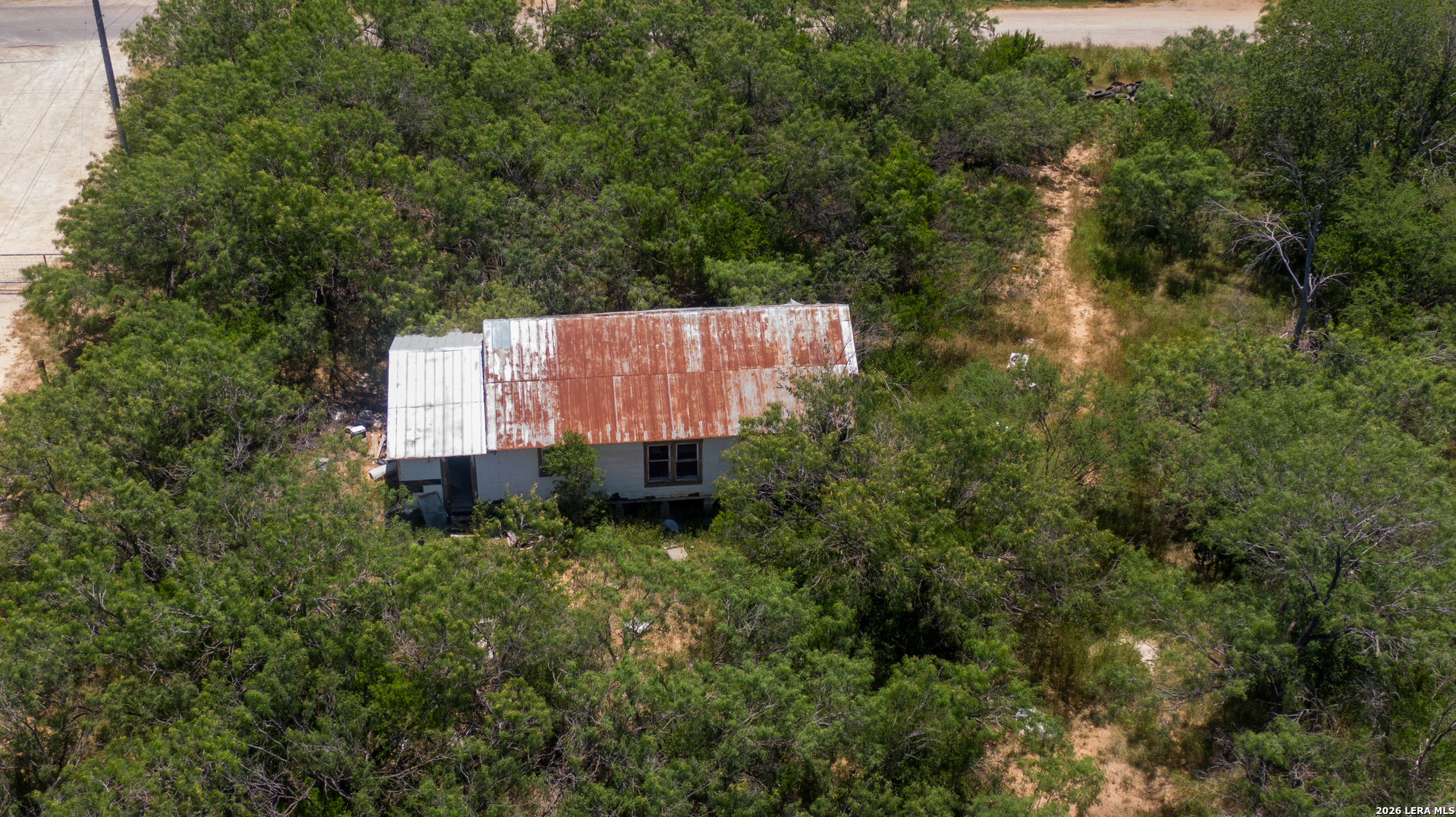 17873 Shady Falls Rd, Elmendorf, TX 78112