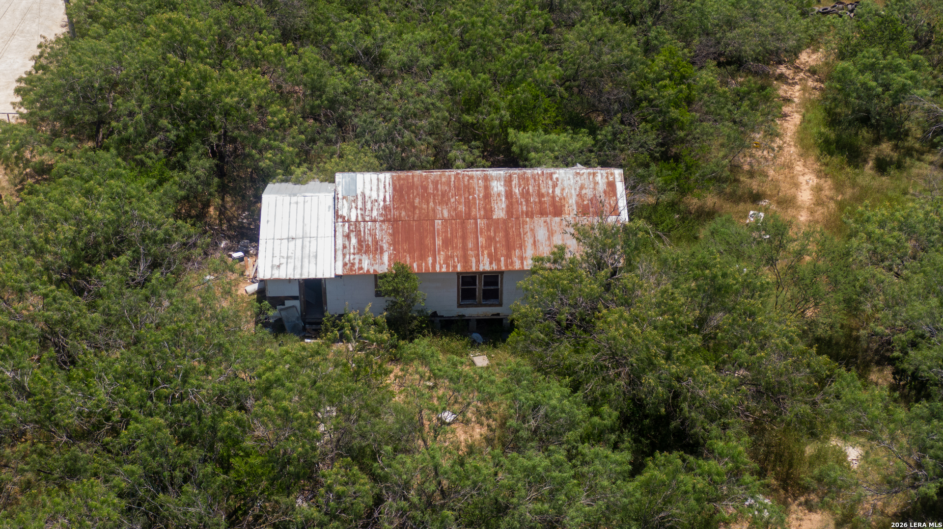 17873 Shady Falls Rd, Elmendorf, TX 78112