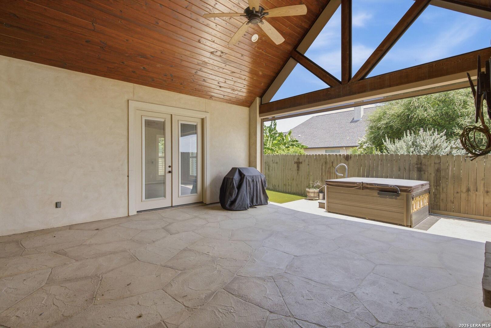1329 RIVER PLACE DR, New Braunfels, TX 78130
