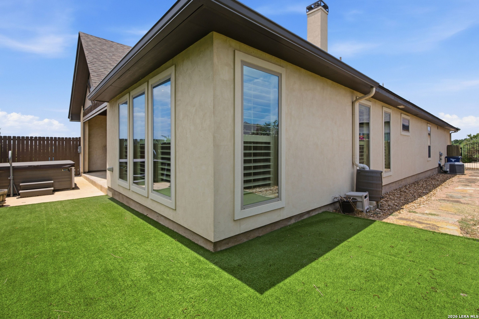 1329 RIVER PLACE DR, New Braunfels, TX 78130