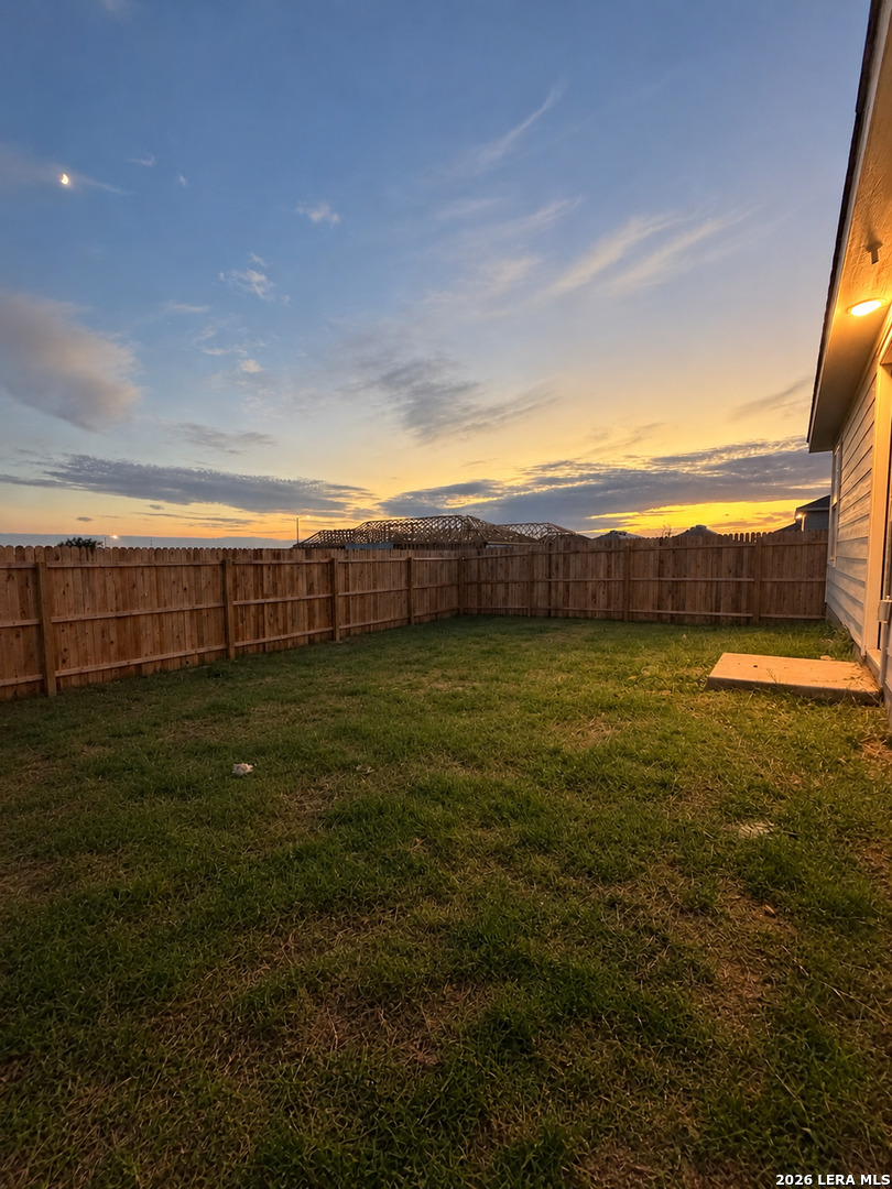 120 BRONCO RDG, Pleasanton, TX 78064