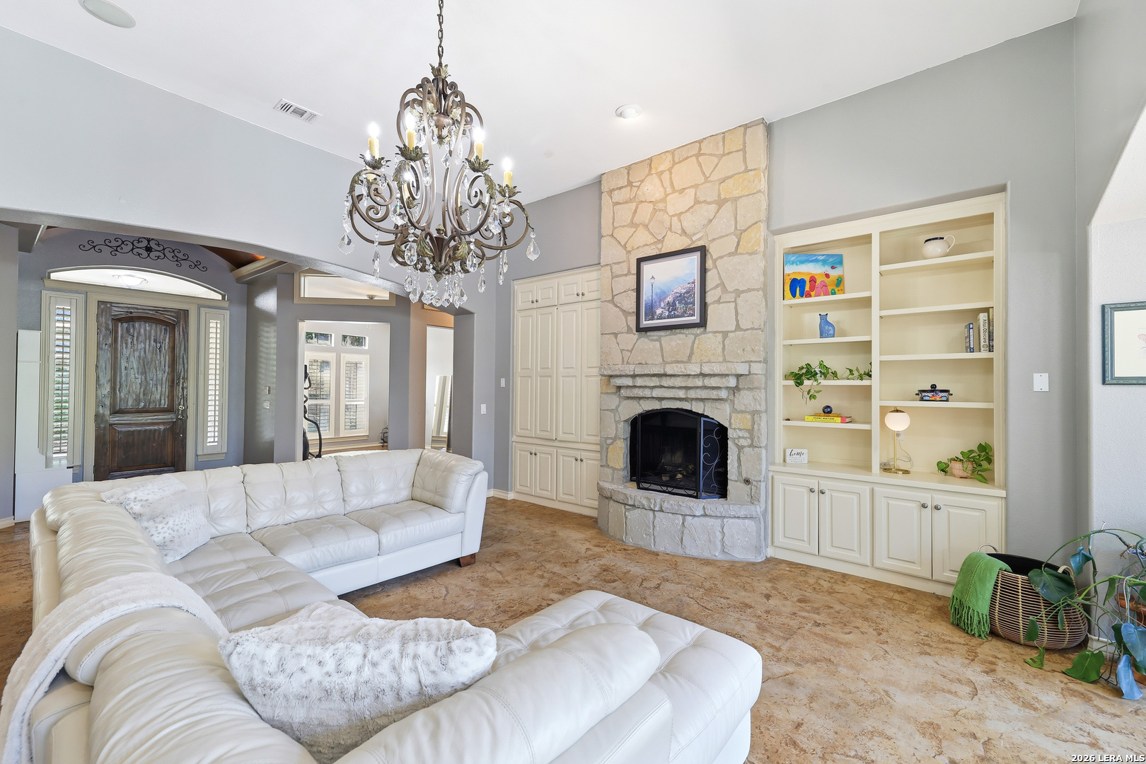 15610 Chinquapin, Helotes, TX 78023