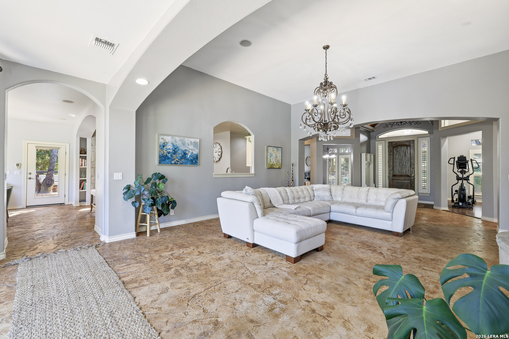 15610 Chinquapin, Helotes, TX 78023