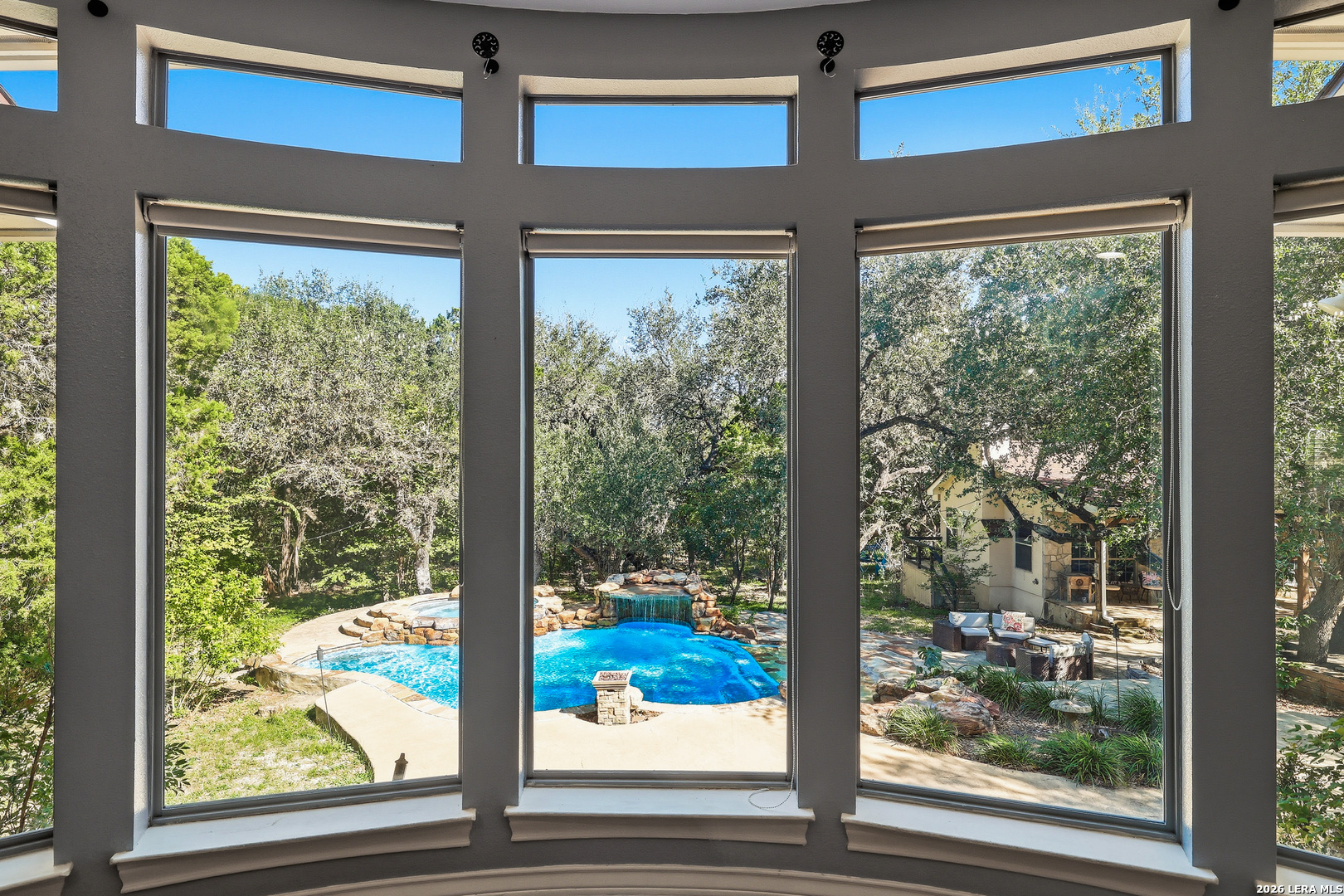 15610 Chinquapin, Helotes, TX 78023