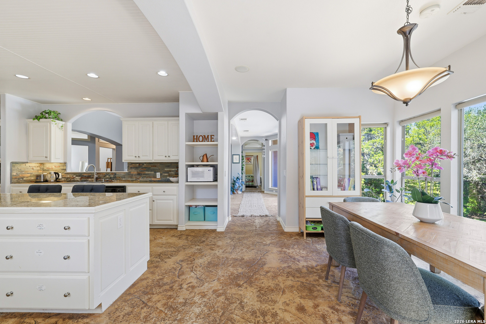 15610 Chinquapin, Helotes, TX 78023
