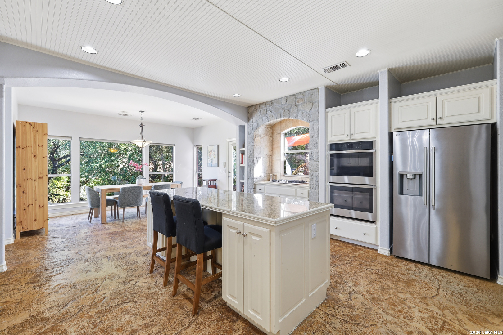 15610 Chinquapin, Helotes, TX 78023