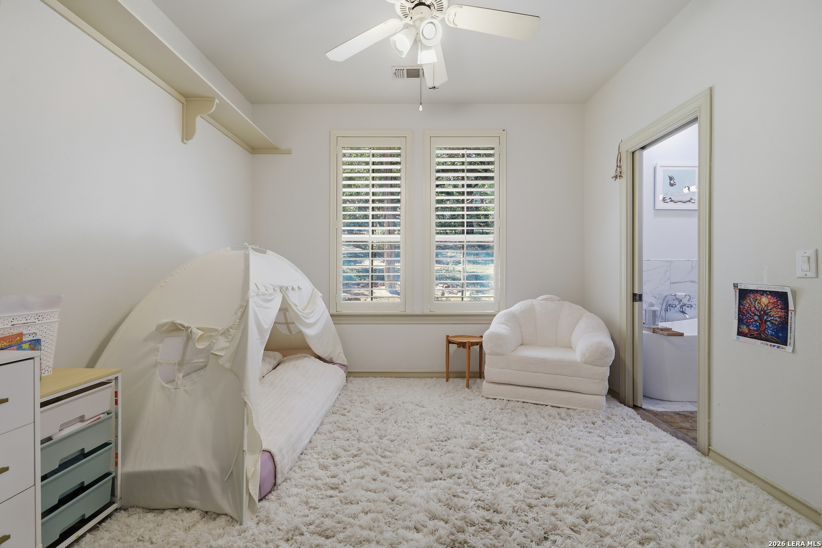 15610 Chinquapin, Helotes, TX 78023