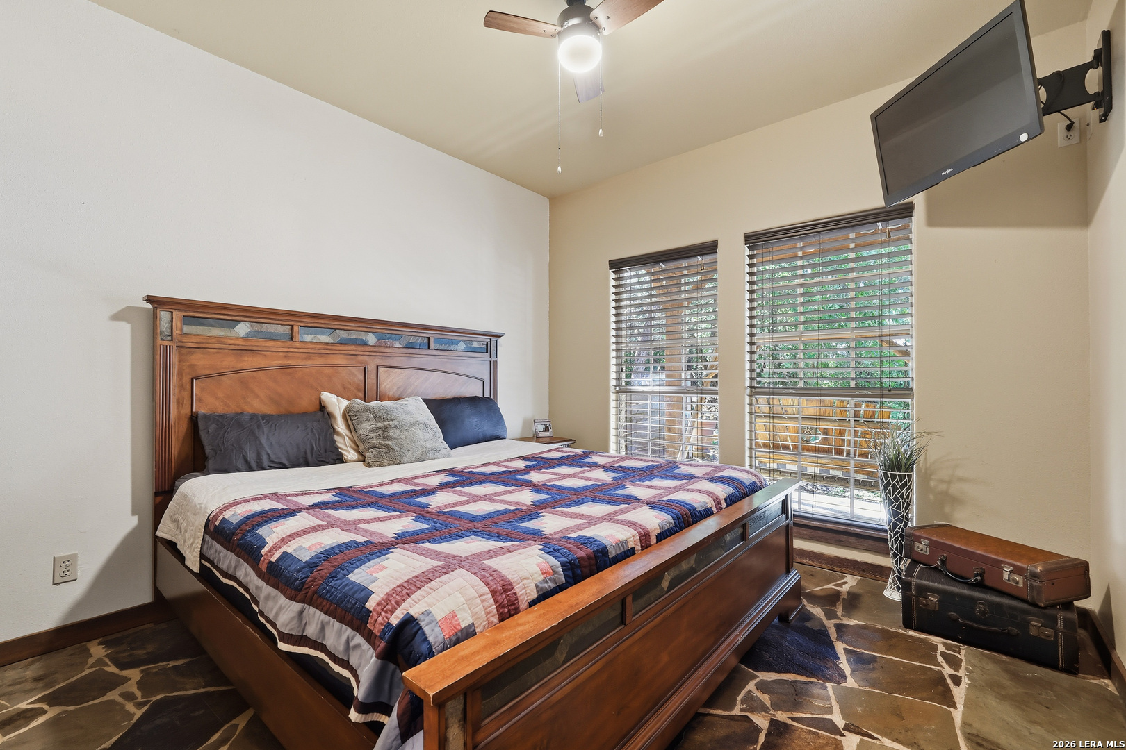 15610 Chinquapin, Helotes, TX 78023