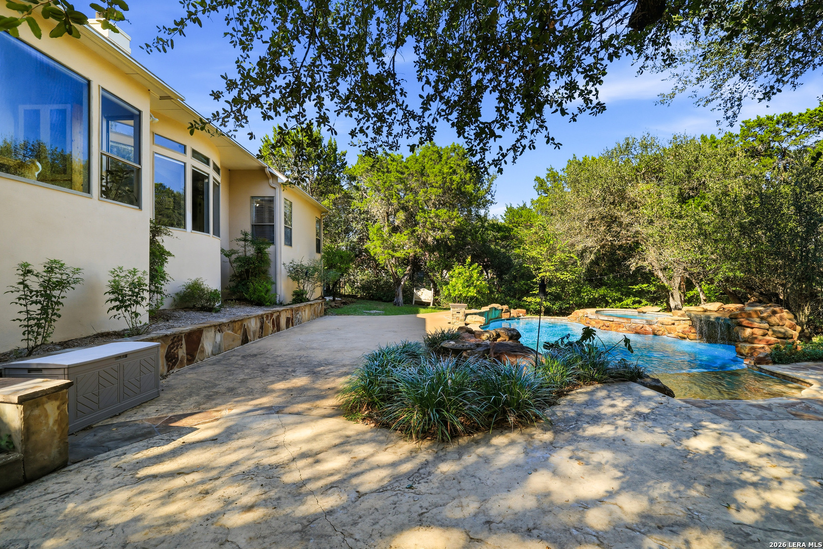 15610 Chinquapin, Helotes, TX 78023