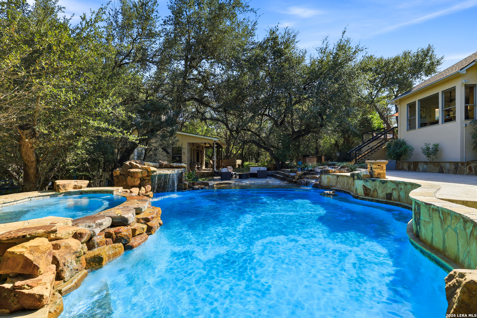 15610 Chinquapin, Helotes, TX 78023