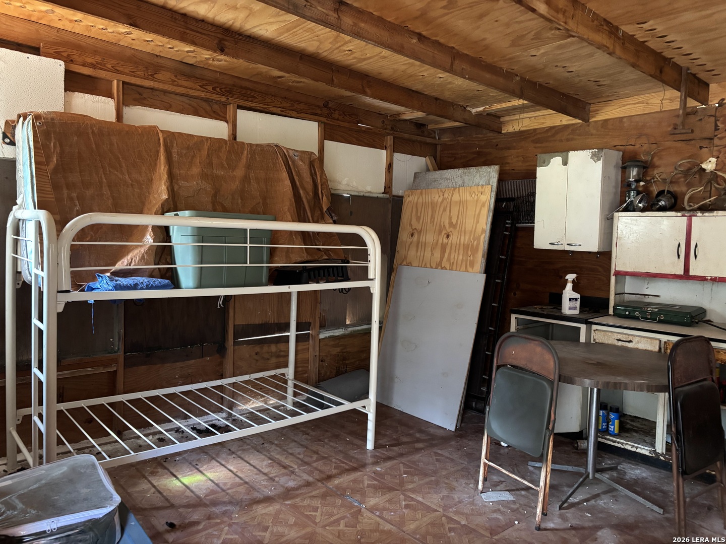 20 N Rimrock Road, Leakey, TX 78873