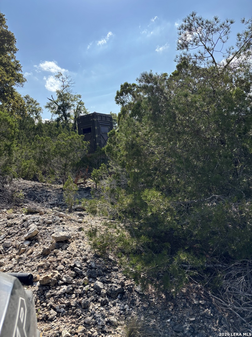 20 N Rimrock Road, Leakey, TX 78873