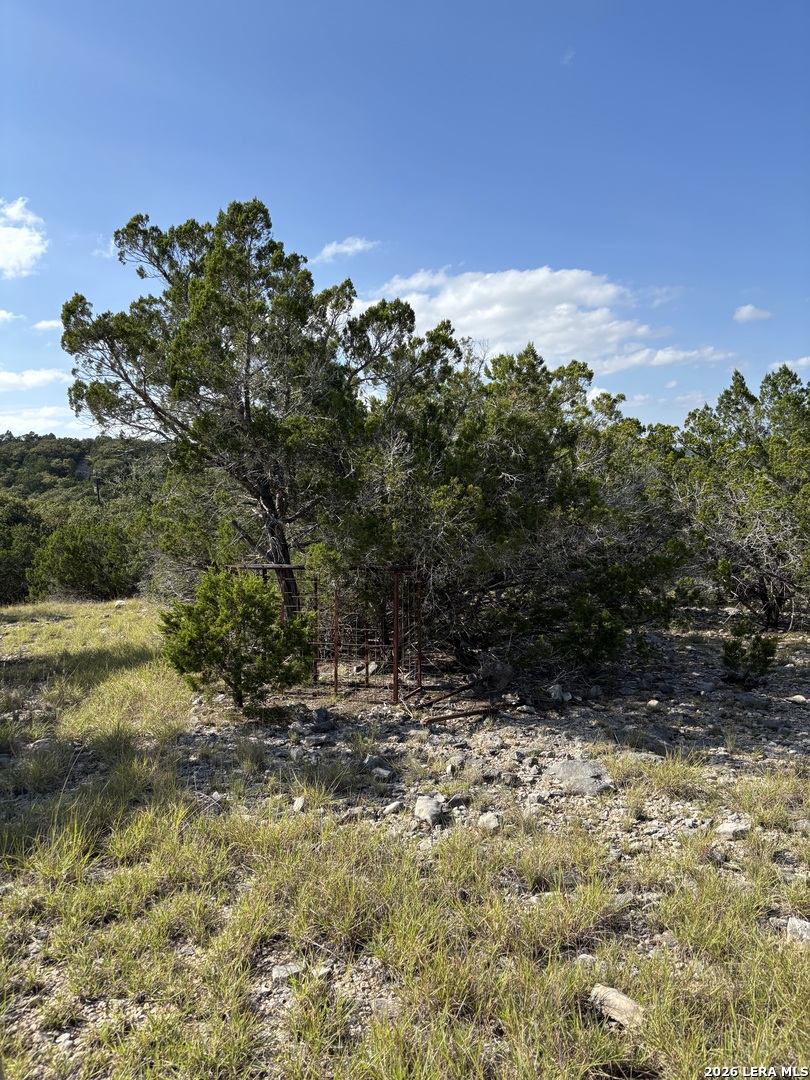 20 N Rimrock Road, Leakey, TX 78873