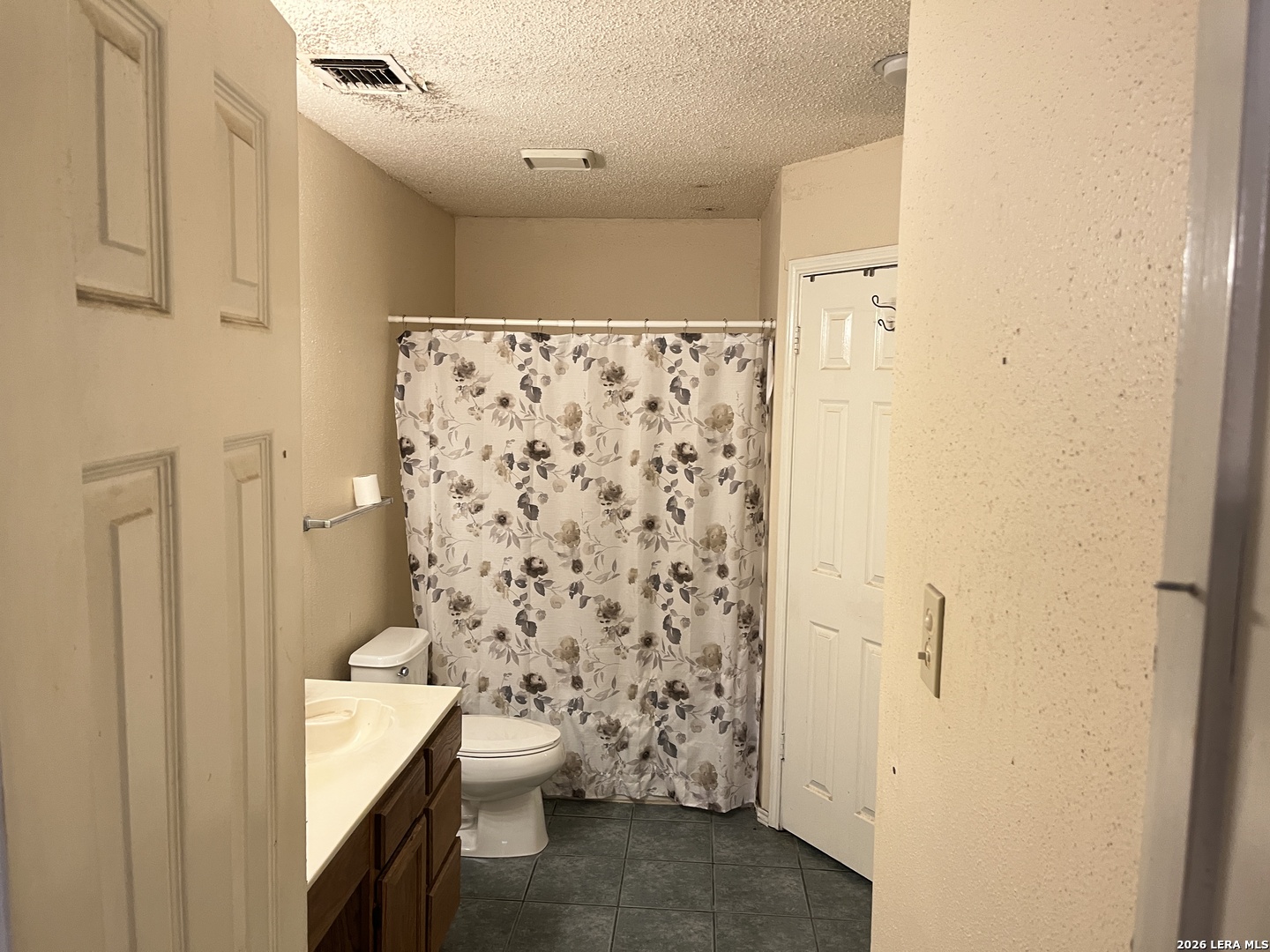 7102 Fallen Trail Dr, San Antonio, TX 78244