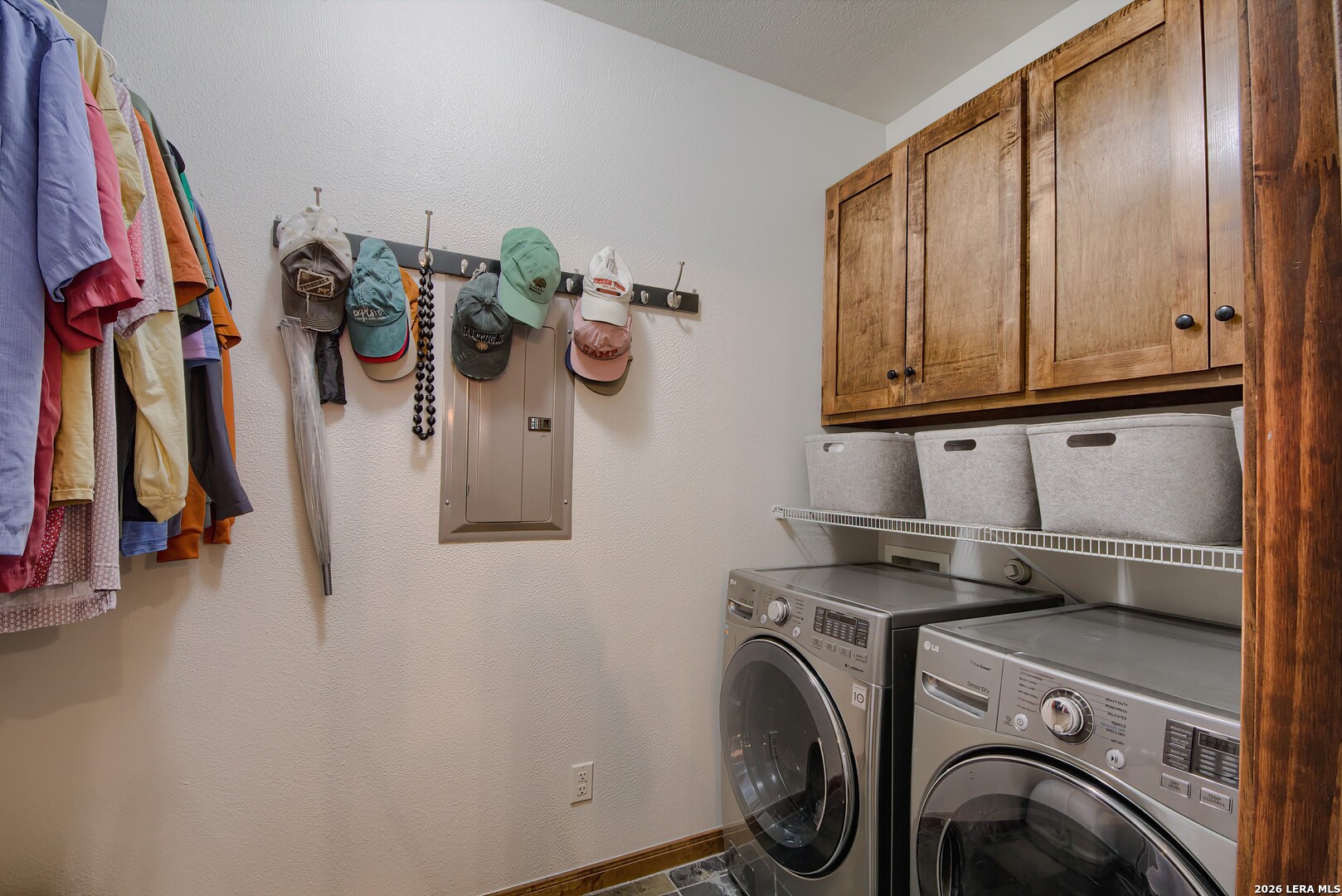 2805 Avenue H, Hondo, TX 78861