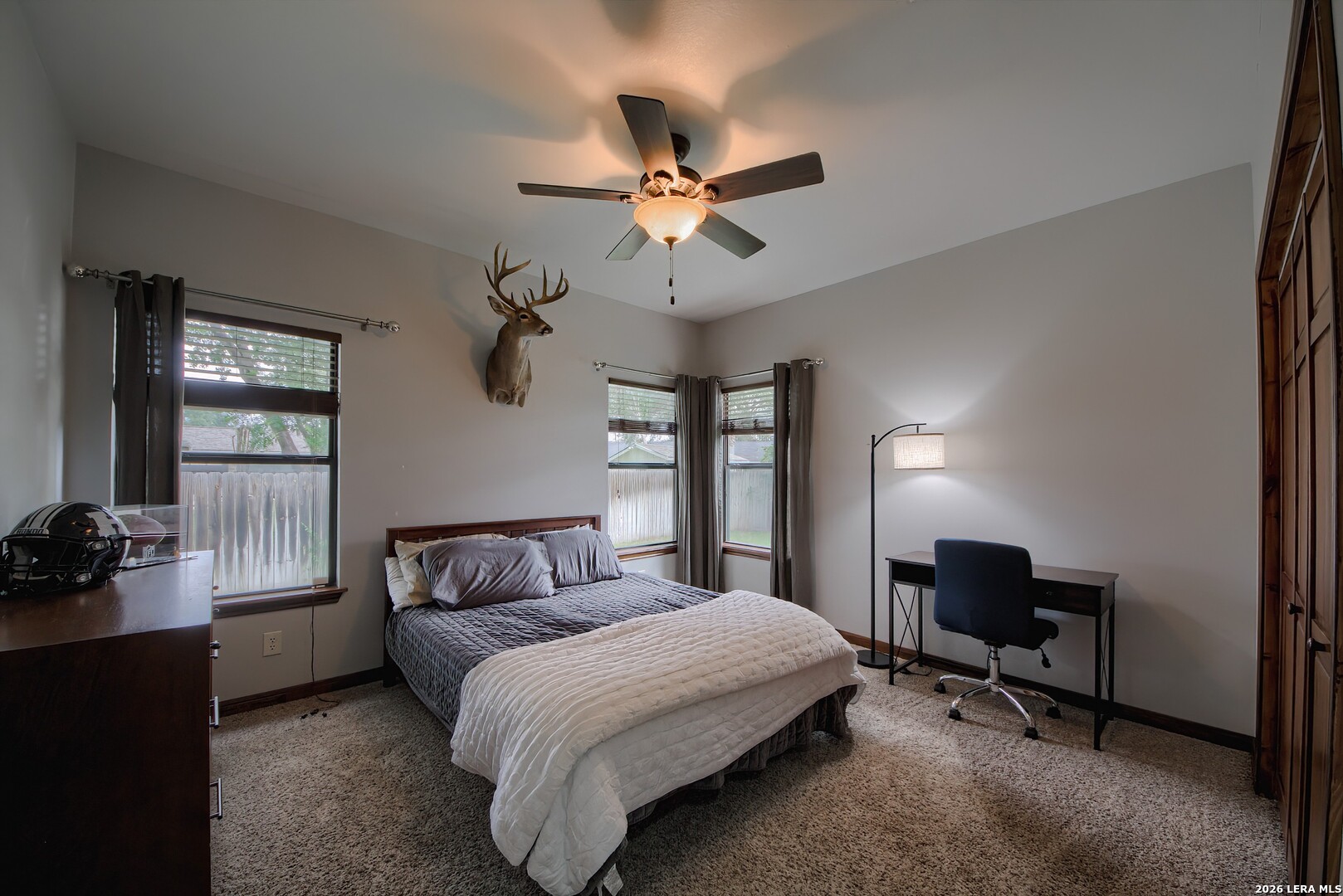 2805 Avenue H, Hondo, TX 78861