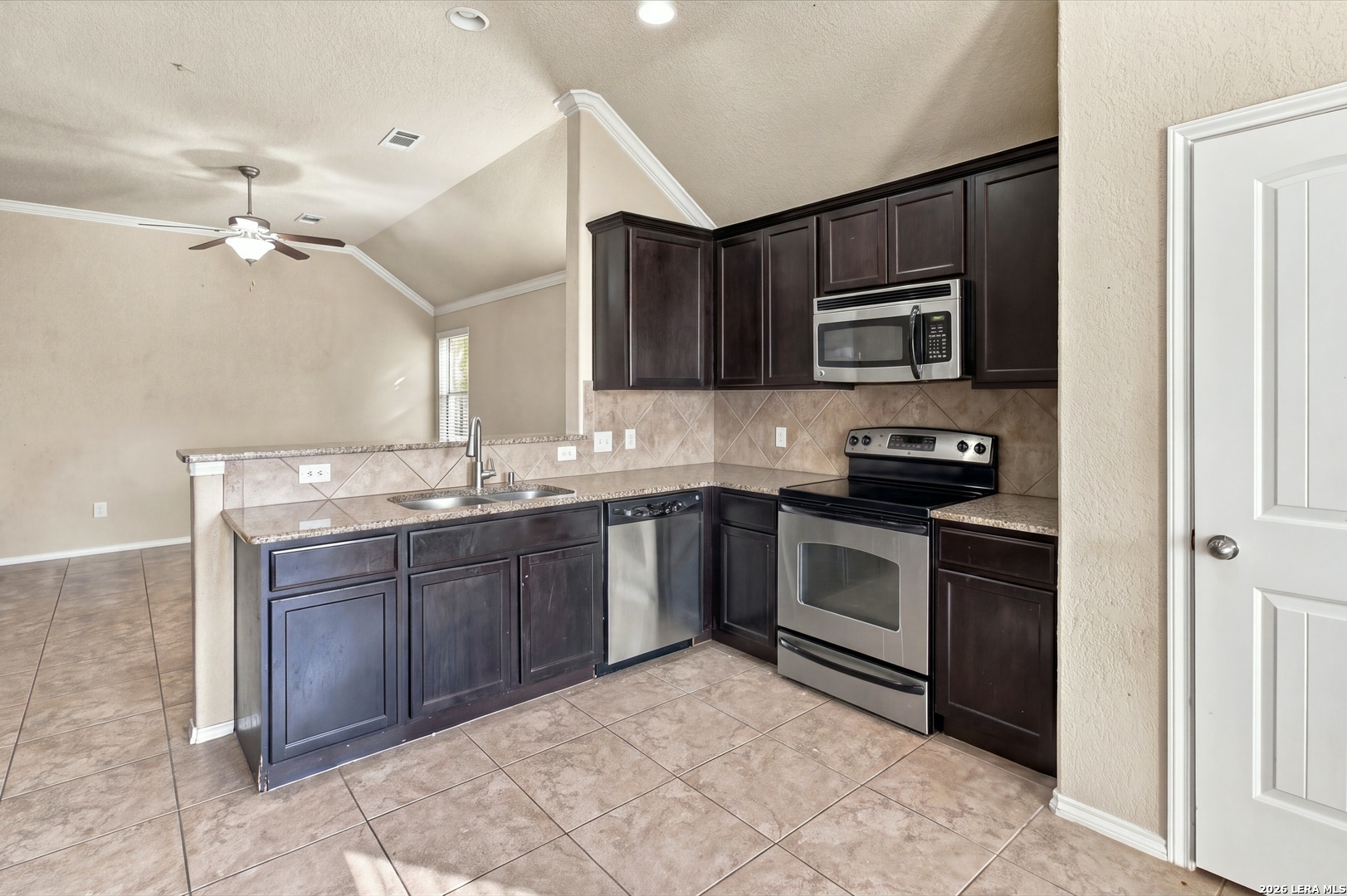 465 PRICKLY PEAR DR, Cibolo, TX 78108