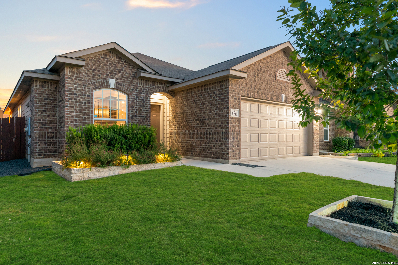 8240 BREEZY CV, Selma, TX 78154