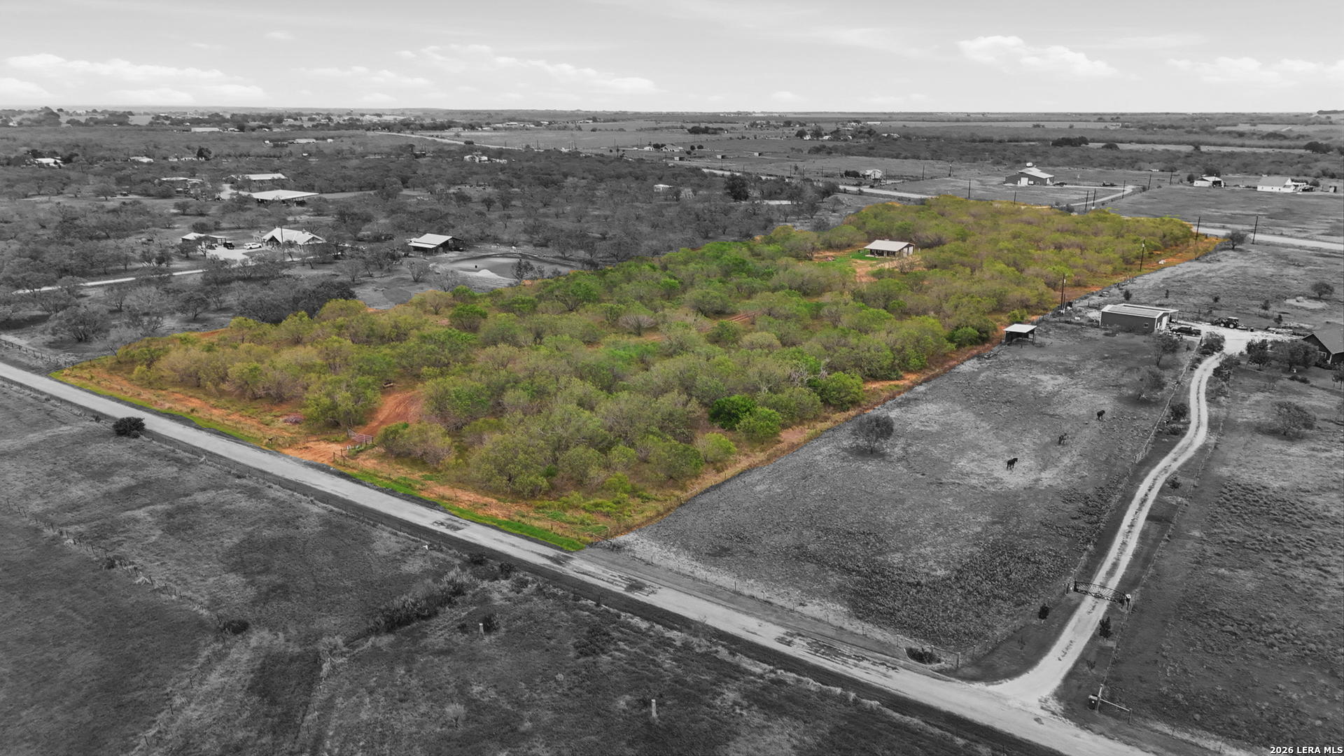 Property photo for 812 County Road 415, Stockdale, TX