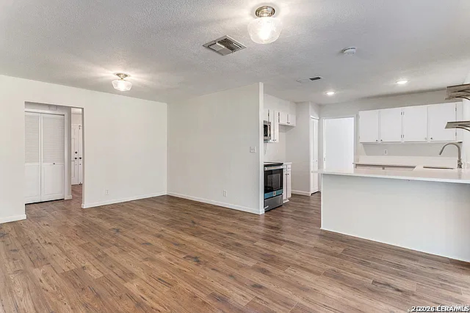 8214 Banbury Dr, San Antonio, TX 78239