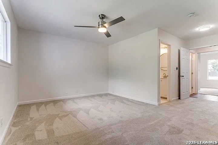 8214 Banbury Dr, San Antonio, TX 78239