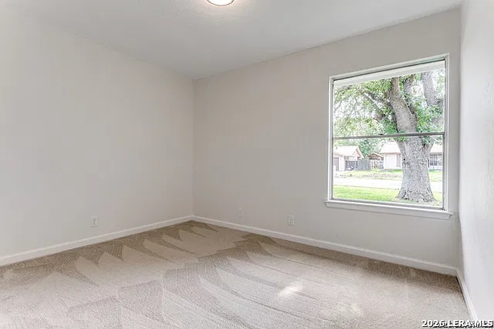 8214 Banbury Dr, San Antonio, TX 78239