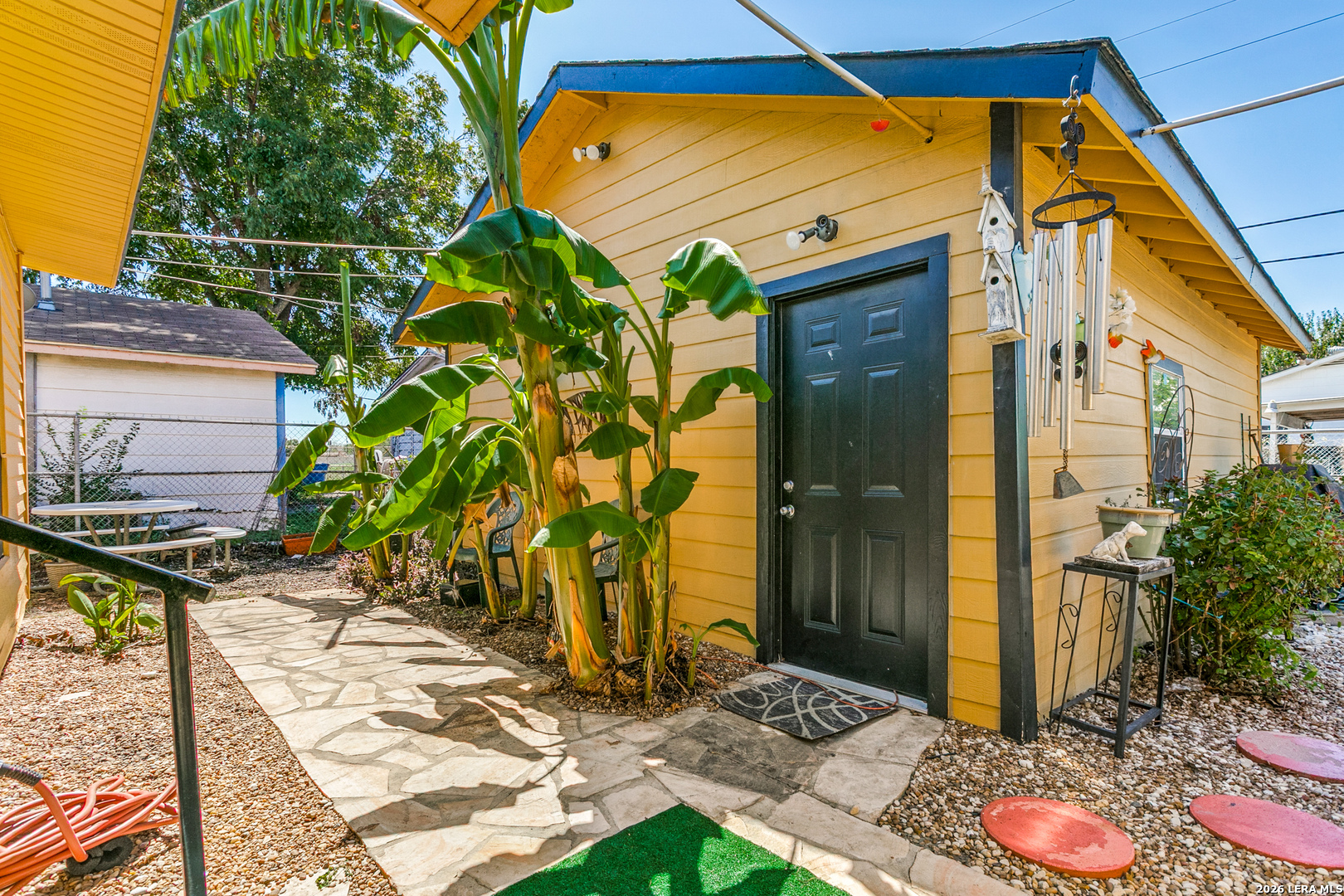 607 Green Valley, San Antonio, TX 78219