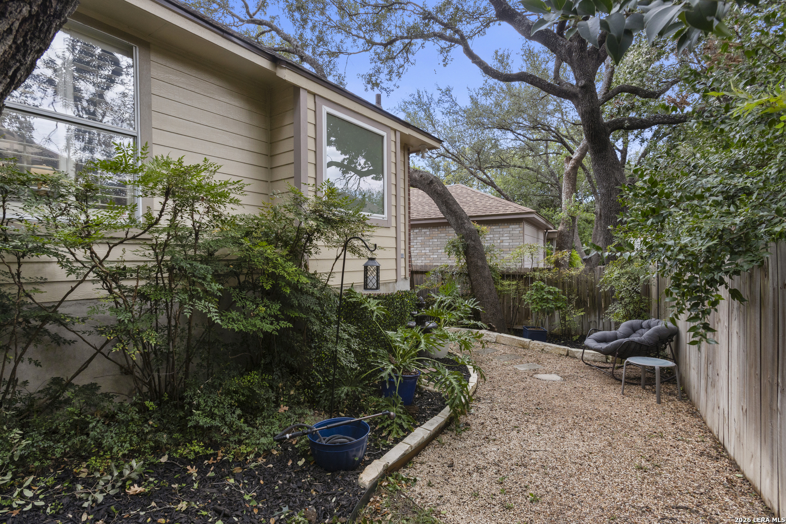 6610 LOST SPRING DR, San Antonio, TX 78256