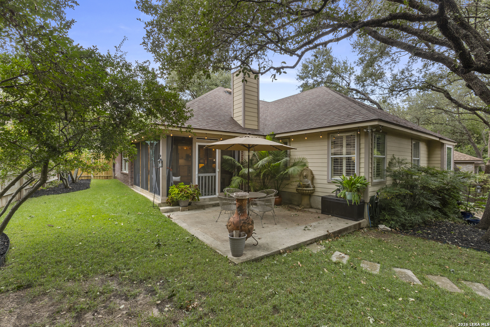 6610 LOST SPRING DR, San Antonio, TX 78256