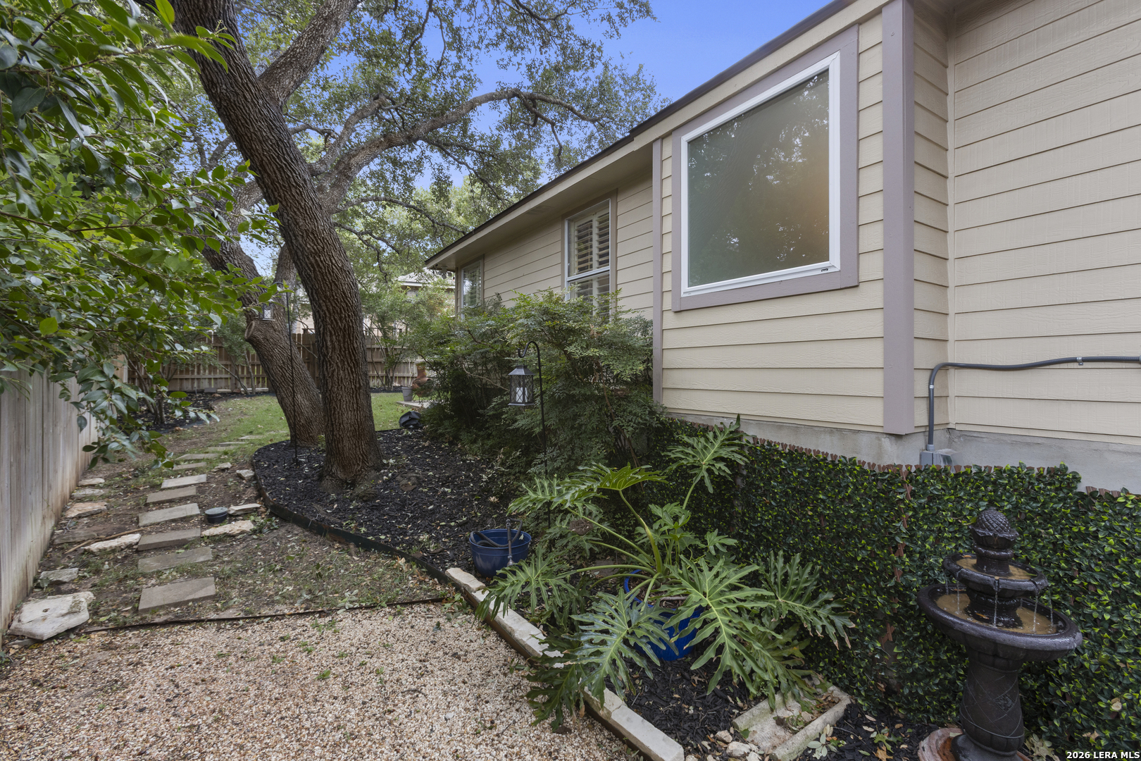 6610 LOST SPRING DR, San Antonio, TX 78256