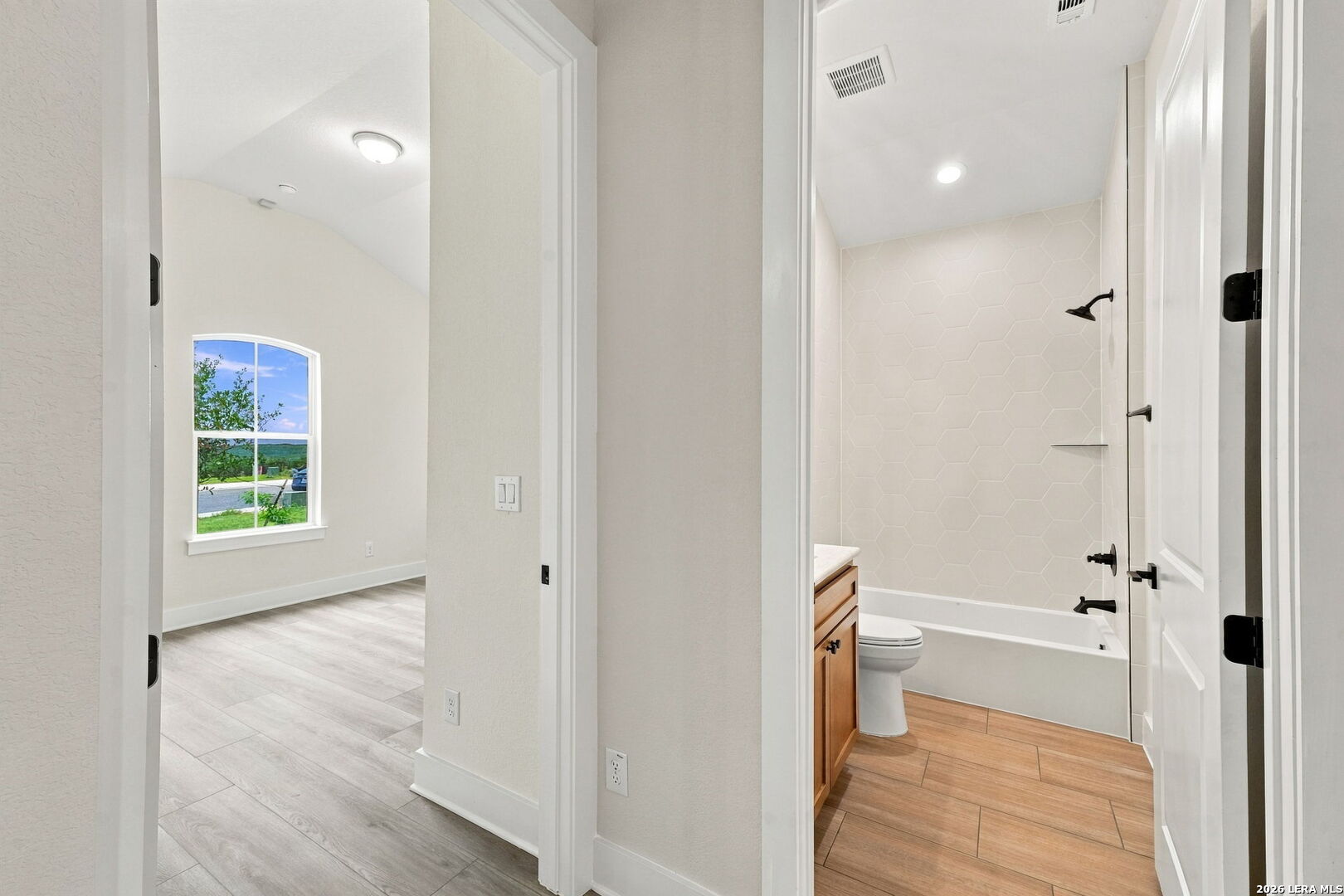4215 Summit Place, San Antonio, TX 78257