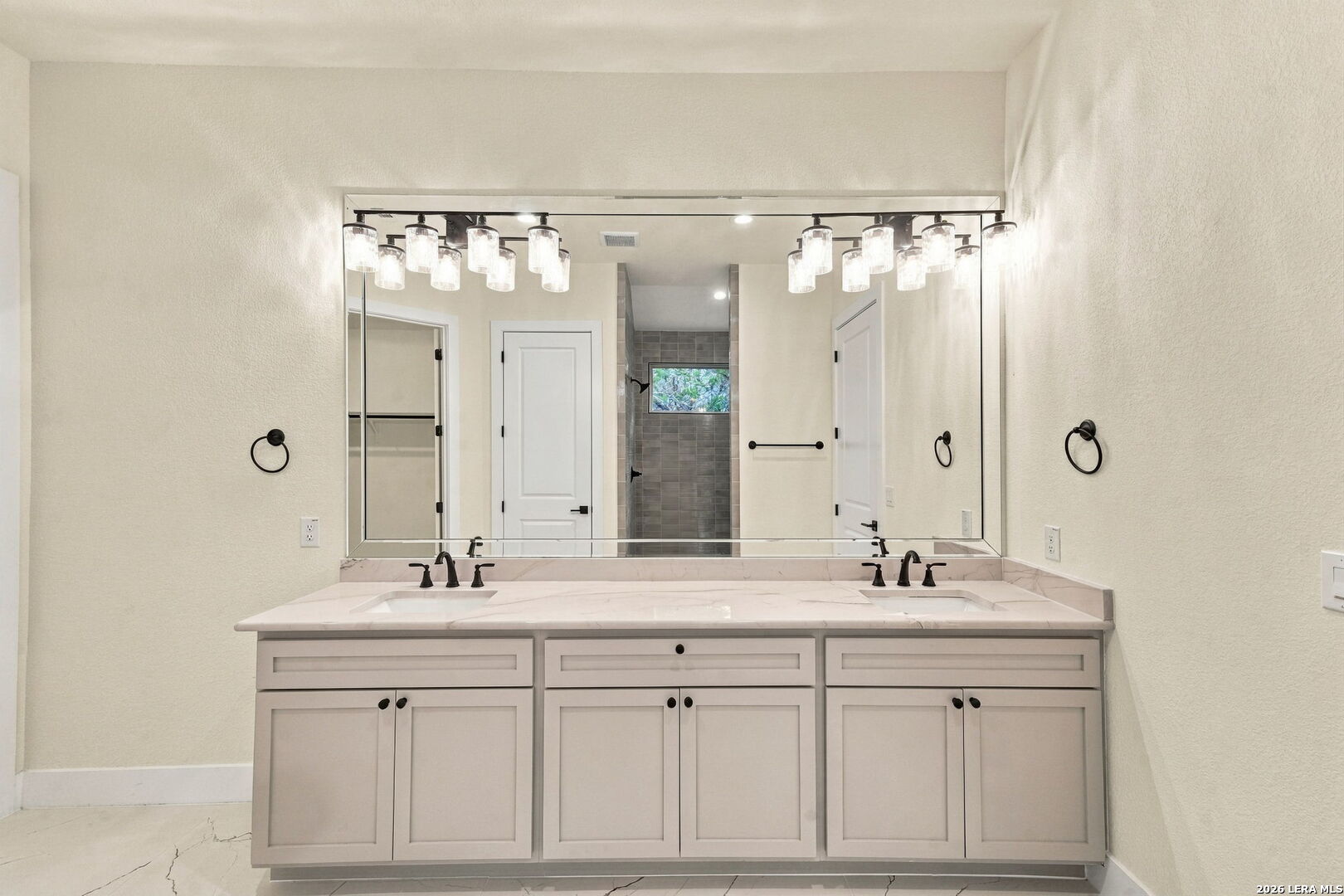 4215 Summit Place, San Antonio, TX 78257