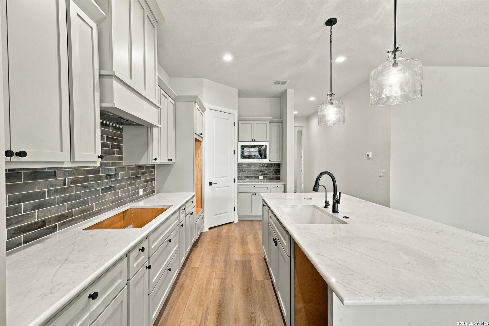 4215 Summit Place, San Antonio, TX 78257