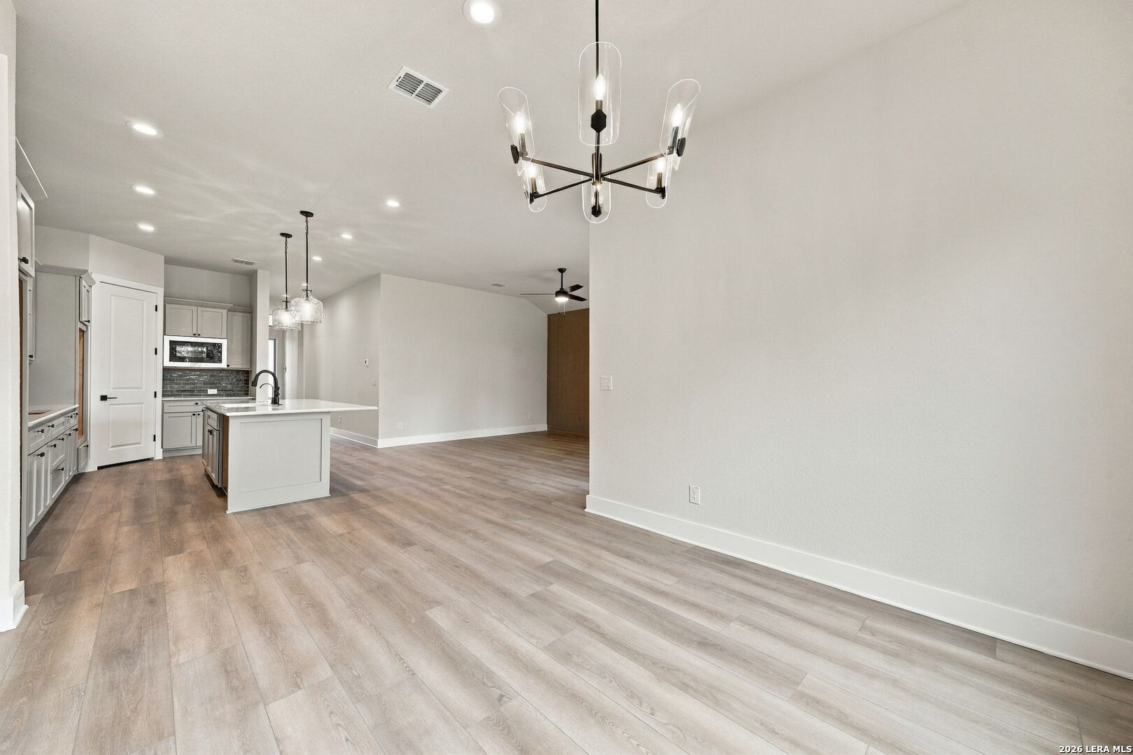 4215 Summit Place, San Antonio, TX 78257