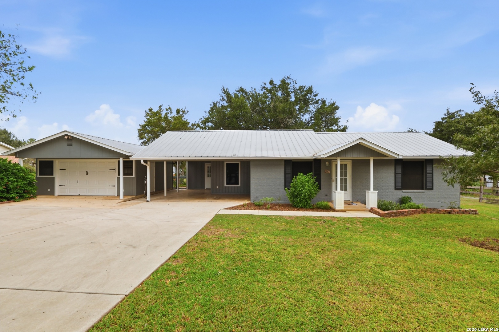 667 Fm 2772, La Vernia, TX 78121